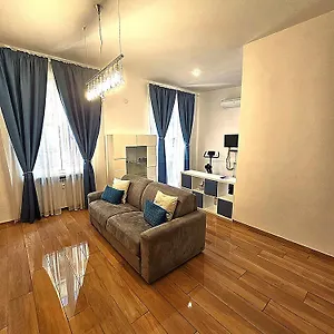 Lux With Parking Apartment Genua